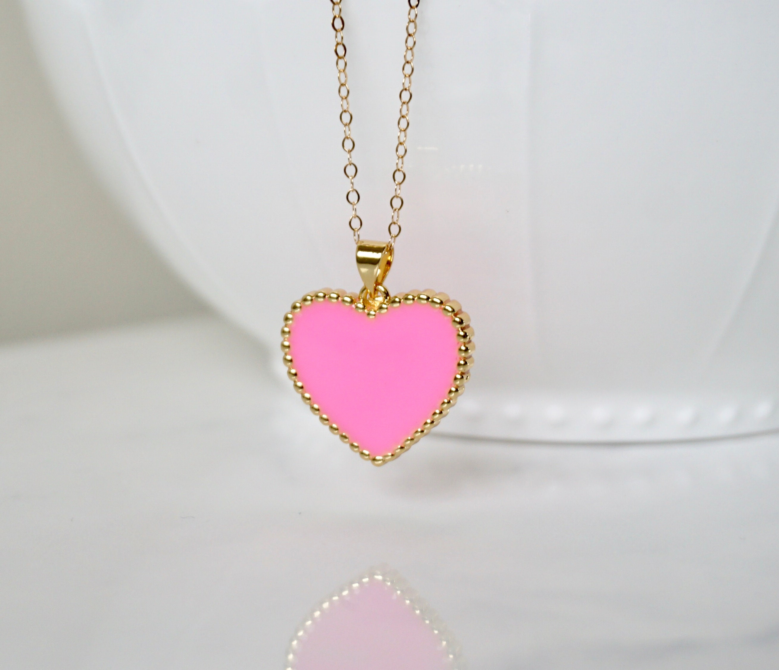 Linawe Pink Heart Layered Necklaces for Women, 14K Gold Pendant Necklace  Set, Stainless Steel Choker Layering Necklaces, Preppy Cute Jewelry, Gift  for