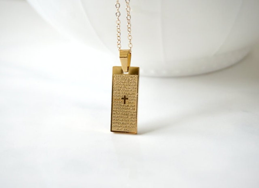 主の祈りのゴールドタグペンダントネックレス、主の祈りのペンダント、刻印入り主の祈り、聖体拝領、堅信礼、主の祈り、AA、ユニセックス - Etsy 日本