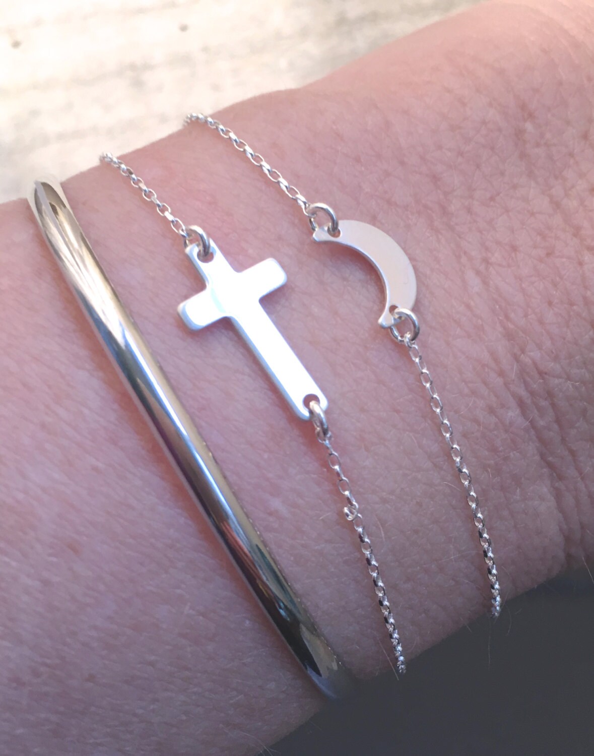 Bracciale con croce laterale in argento sterling, gioielli religiosi, bracciale con croce grande in argento, bracciale con croce lunga, bracciale con croce laterale in argento - Italia