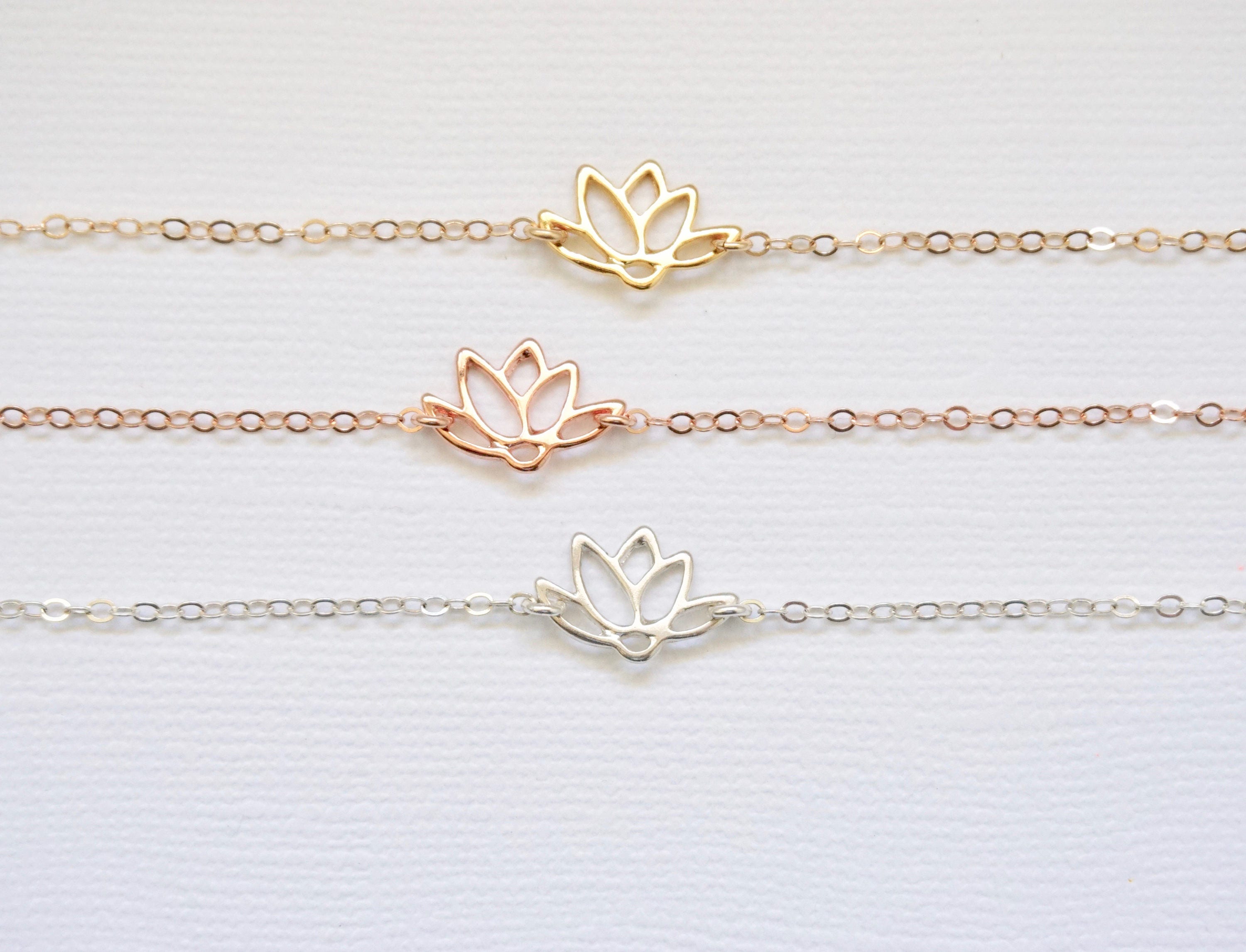 bracciale rosa con fiore. - Gioielli - Bracciali e cavigliere - di