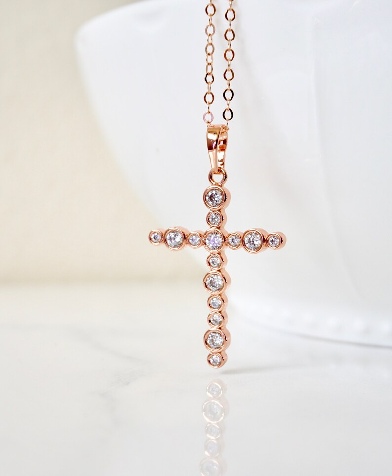 Cross Pendant In 10K Rose Gold - Foto 9