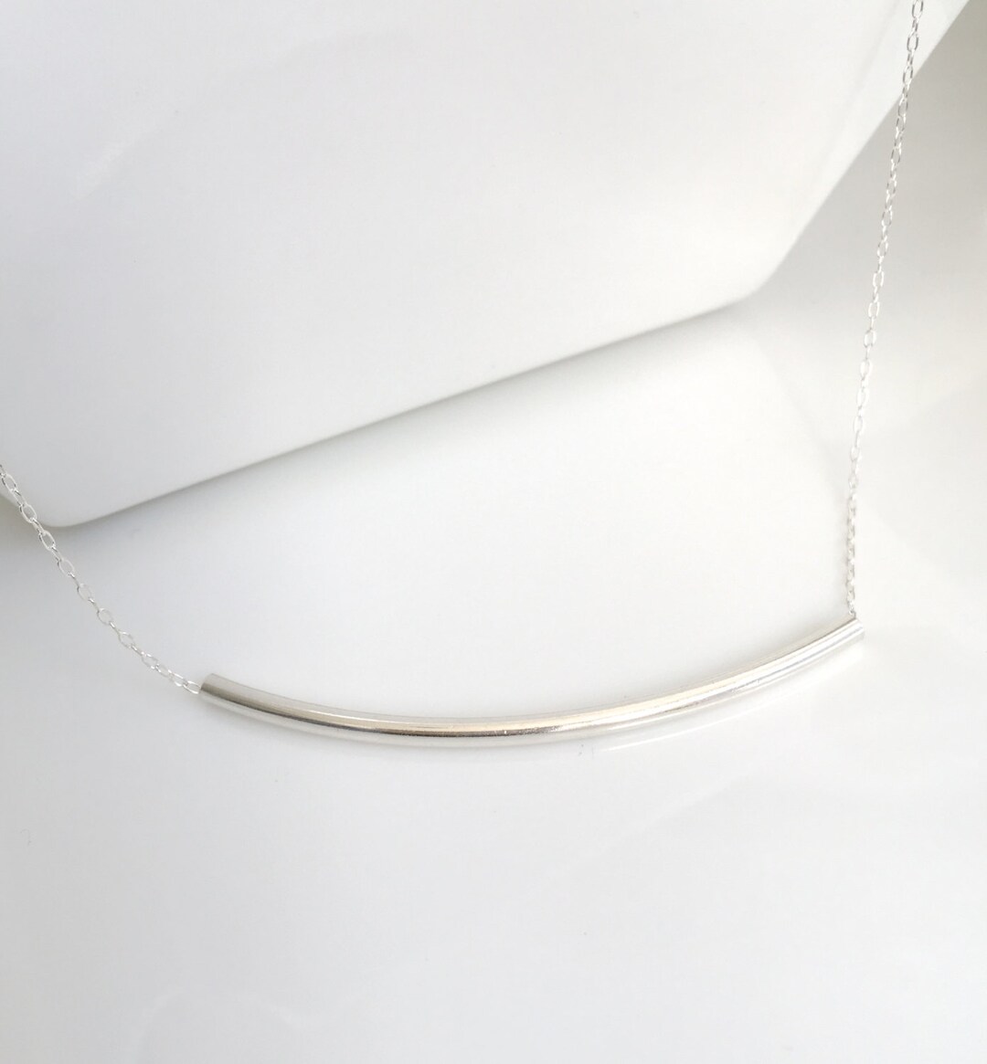 Silver curved bar necklace Clearance