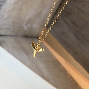 Shark Tooth Necklace, Small Shark Tooth, Gift for her, Dainty Necklace, Gold Shark Tooth Charm, Summer Jewelry, Dainty, Vacation Jewelry