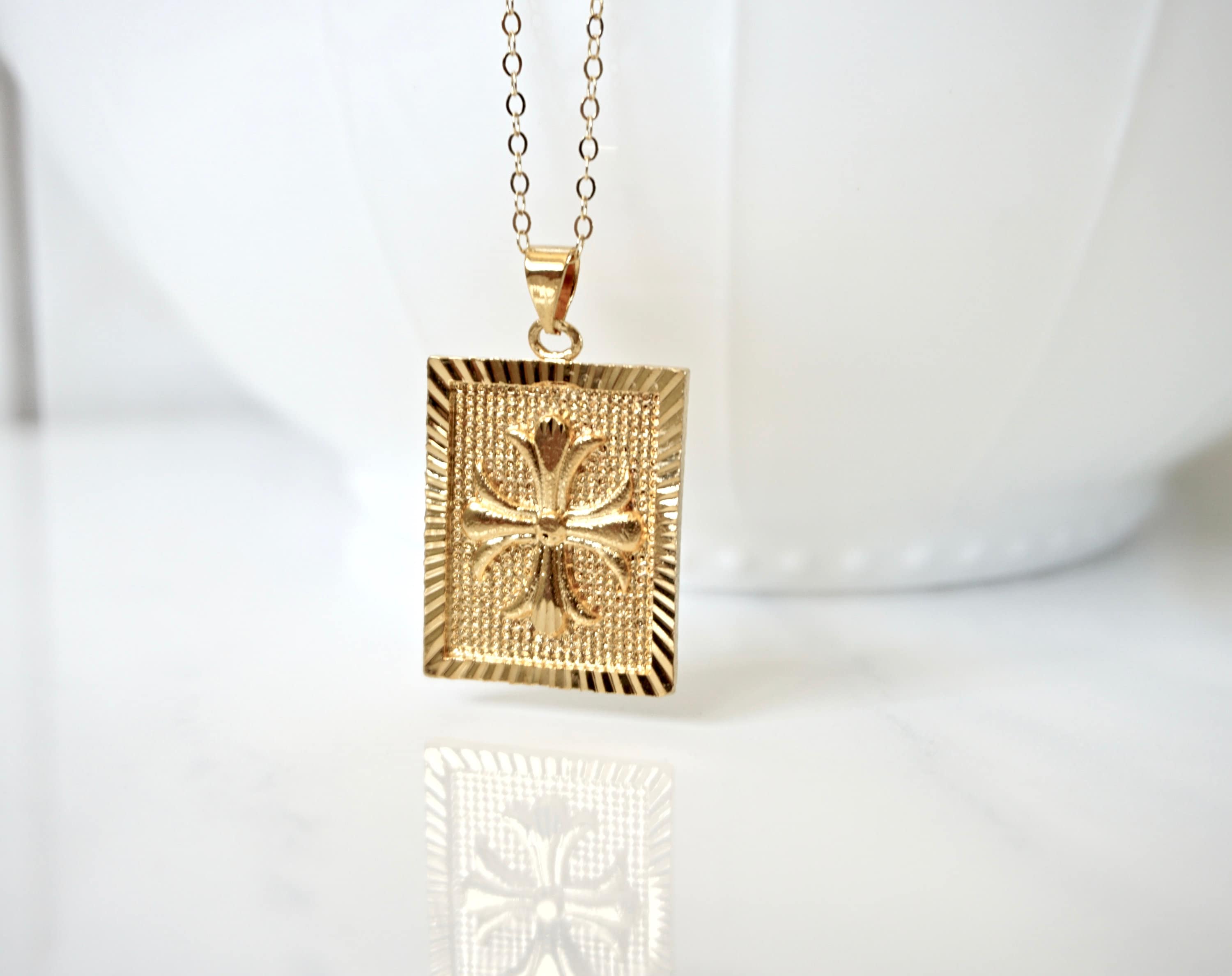 アクセサリー Cross motif design charm necklace Ziora Colorful Enamel Cross Necklace – Bold Faith-Inspired