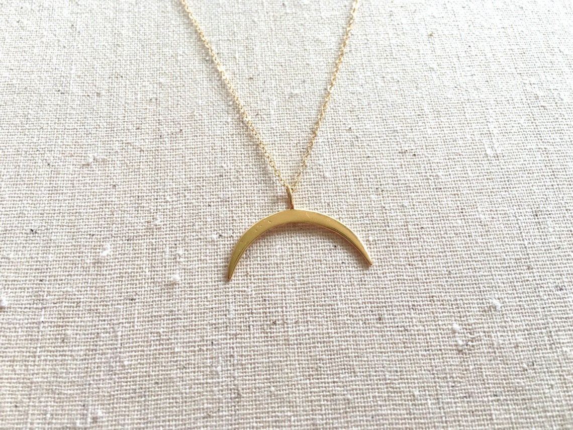 Luna Dorian Horn Pendant main image 1