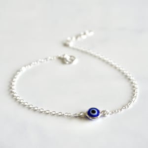 Sterling Siver Blue Evil Eye Bracelet, Beautiful Evil Eye Bracelet, Protection Bracelet, Blue Eye Bracelet, Gift for Mom, Stacking Bracelet