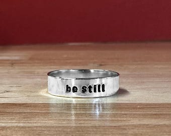 Ring mit individuellem Text | Personalisierter Sterlingsilberring | Handgestempelte Botschaft | Hergestellt in den USA