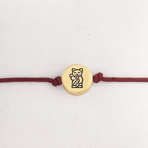Maneki-Neko Waving Cat Charm Bracelet - Adjustable Friendship Cord, Lucky Cat Symbol, Cultural Gift Jewelry