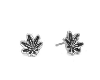 READY TO S HIP - Charming Cannabis Leaf Stud Earrings