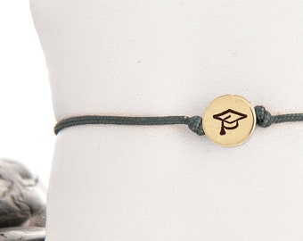 Handmade Graduation Cap Bracelet - Celebratory Graduate Gift, Adjustable Academic Charm Jewelry for Class of 2024