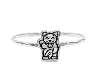 Maneki-Neko Charm Stacking Ring - Lucky Cat Symbol, Japanese Inspired Good Fortune Jewelry, Cultural Gift