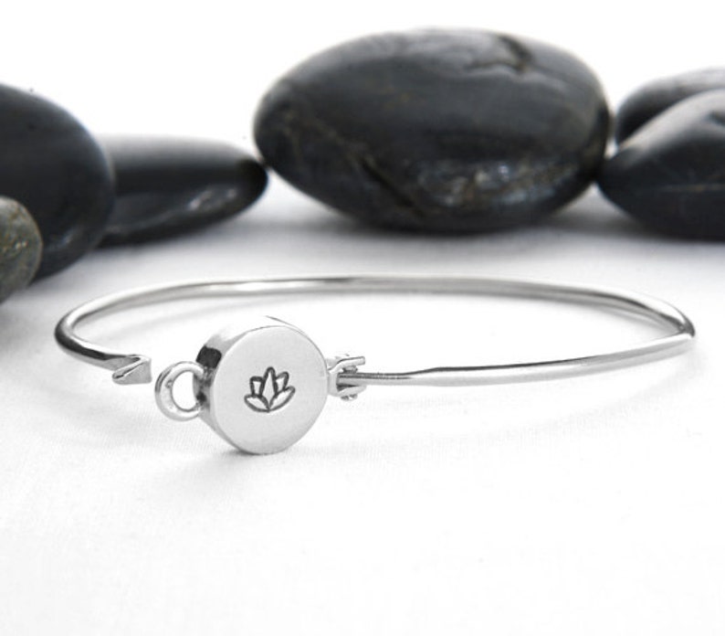 Shell Bracelet Shell Jewelry Seashell Jewelry Seashell Charm JIB248SS Seashell Bracelet Beach Wedding Sterling Silver Seashell Cuff