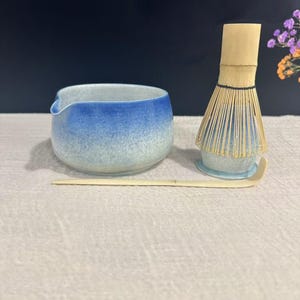 Cute Gradient Blue Handmade Ceramic Matcha Bowl Set,Large Capacity Matcha Bowl Set,Birthday Gift,Personalized Matcha Bowl,Matcha Set,500ML