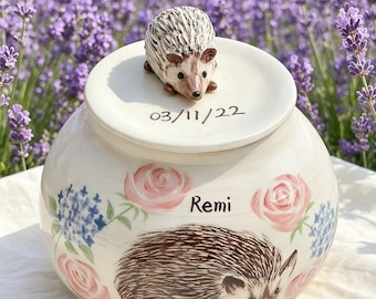 Urna in ceramica fatta a mano con ritratto personalizzato di scoiattolo – Ricordo artigianale per le ceneri del tuo animale domestico – Urna commemorativa dipinta a mano per il tuo amato animale domestico – Regalo per la perdita di un animale domestico