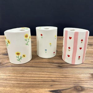 Cute Flower Travel Mug, Handmade Pottery Mug,To Go Ceramic Tumbler, Hand-painted Sip Mug,Coffee Cup Sip Mug Birthday Gift Gift for Her,500ML