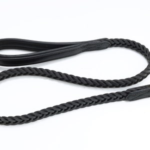 Pear Tannery Plaited Leather Dog Lead 3/4 image 3