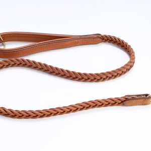 Pear Tannery Plaited Leather Dog Lead 3/4 image 1