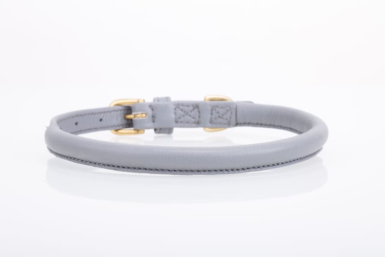 Pear Tannery Super Soft Rolled Leather Dog Collar image 9