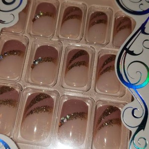 VINTAGE KISS NAILS-1980's style french tip with accents