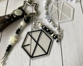 EXO Kpop Keychain - EXO-L - Etsy