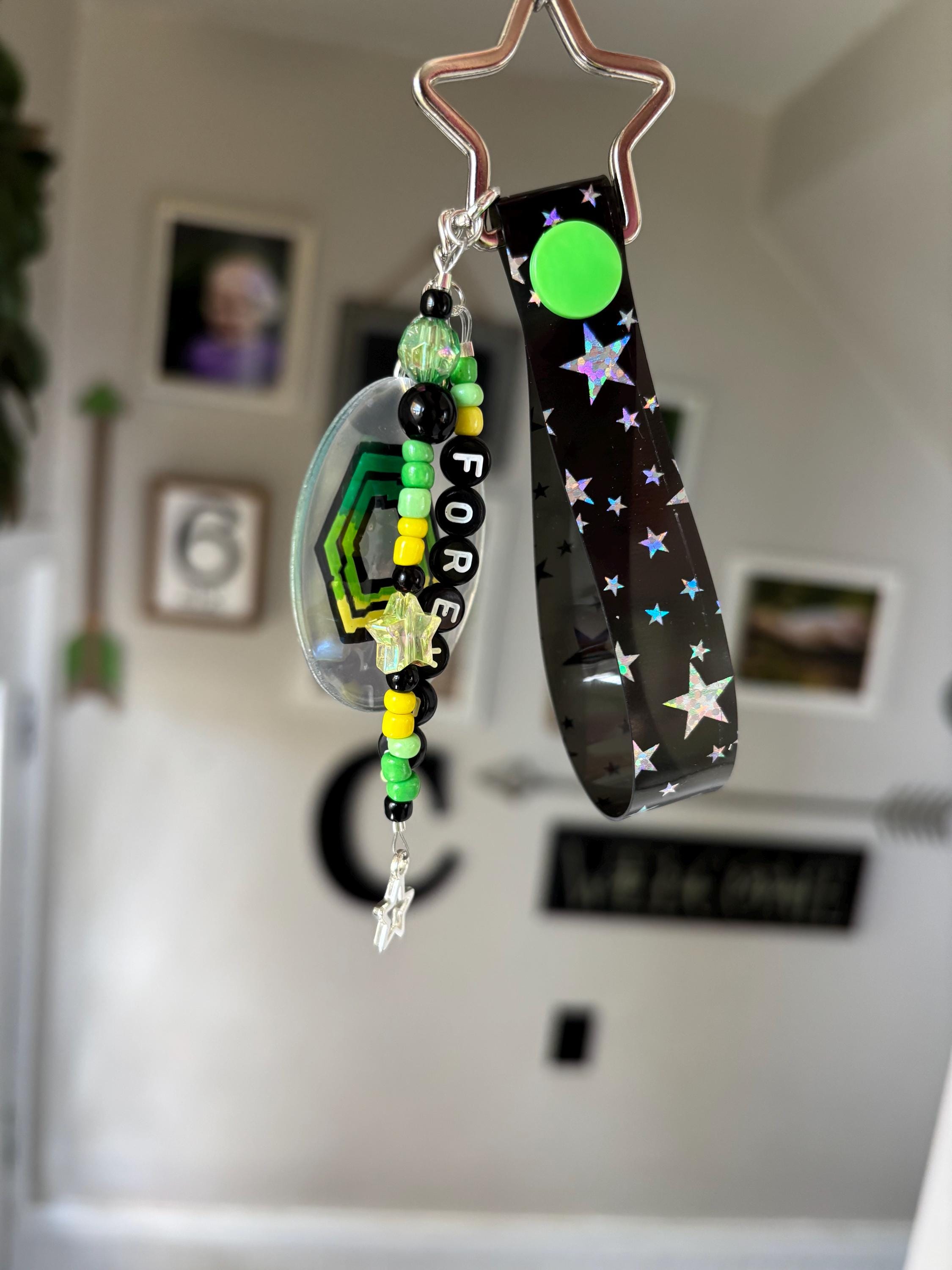 CARABINER KEYCHAIN PSYCHIC FEVER キーチェーン Psychic Fever JPOP Keychain - Forever Accessory - Etsy