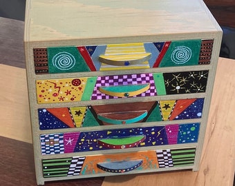 5 drawer painted pine chest