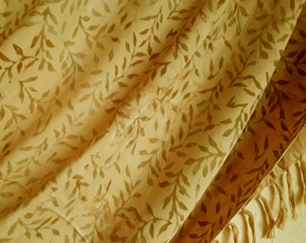 Sarong 1.90m x 1.15m, extralang Tuch Stoff beige mit Blätterranken