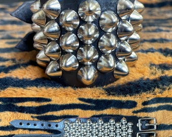 Cuff bracelet handmade genuine leather studded studs spikes punk goth biker heavy metal crust staggered 4-3-4 standard 77 rocker 80’s badguy