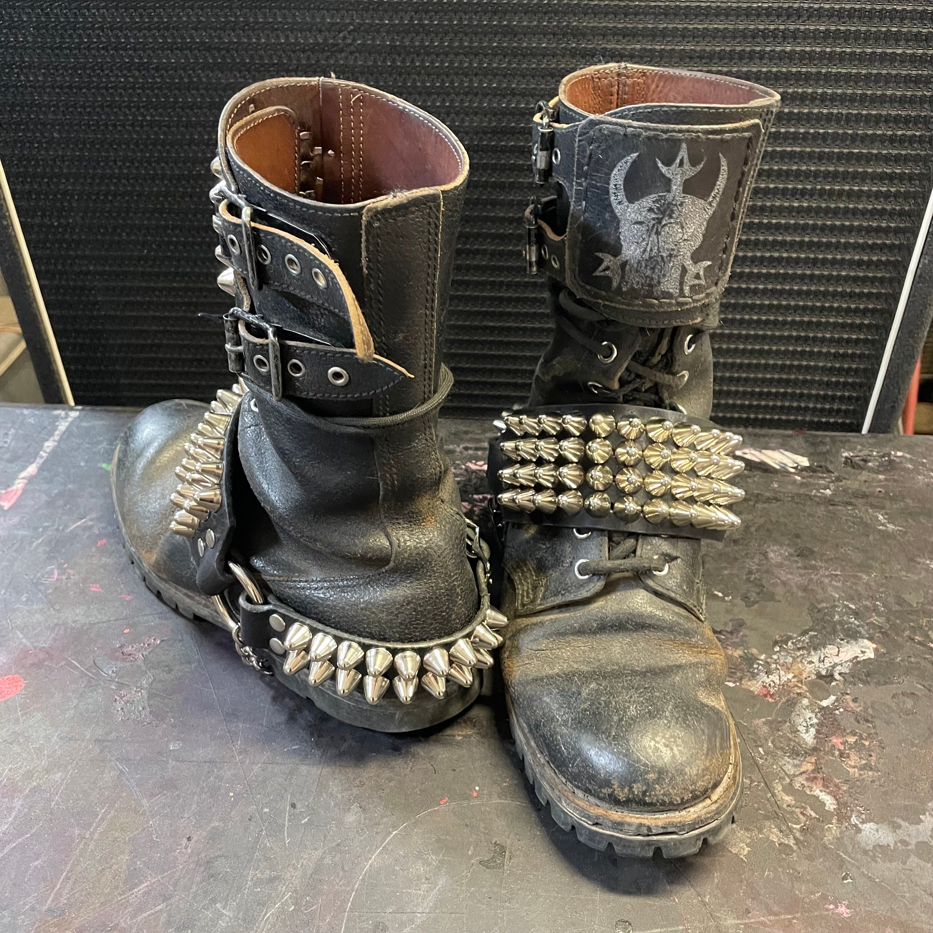 靴 Hedi style leather ring boots Saint Laurent Paris Hedi Slimane Belted Boots 40 – Dusty Archive