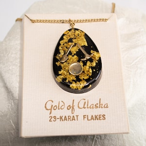 Vintage Lucite Pendant - Gold of Alaska 23K Flakes - Mining Pick & Shovel