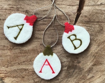 Pack of 4 custom monogram tree ornaments // Needlefelted // 100% wool