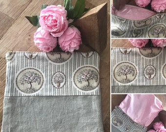 Make up case shabby chic, wax lined washable, linen fabric