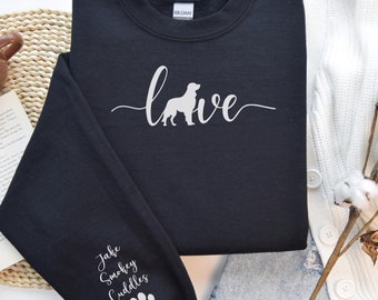 Personalized dog sweatshirt, custom dog name sweatshirt, golden retriever owner, Christmas gift, mother’s day gift, dog mom dog mama sweater