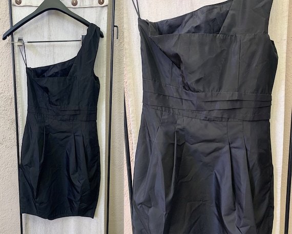 Vintage Inspired Black One Shoulder Dress with Po… - image 1