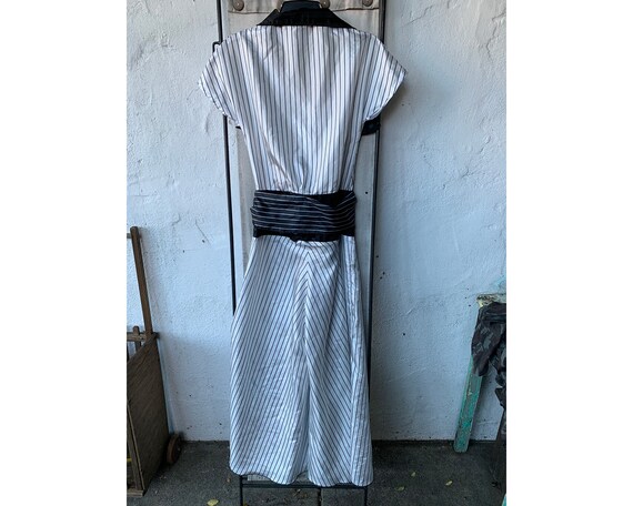 Vintage Inspired Handmade Black and White Striped… - image 7