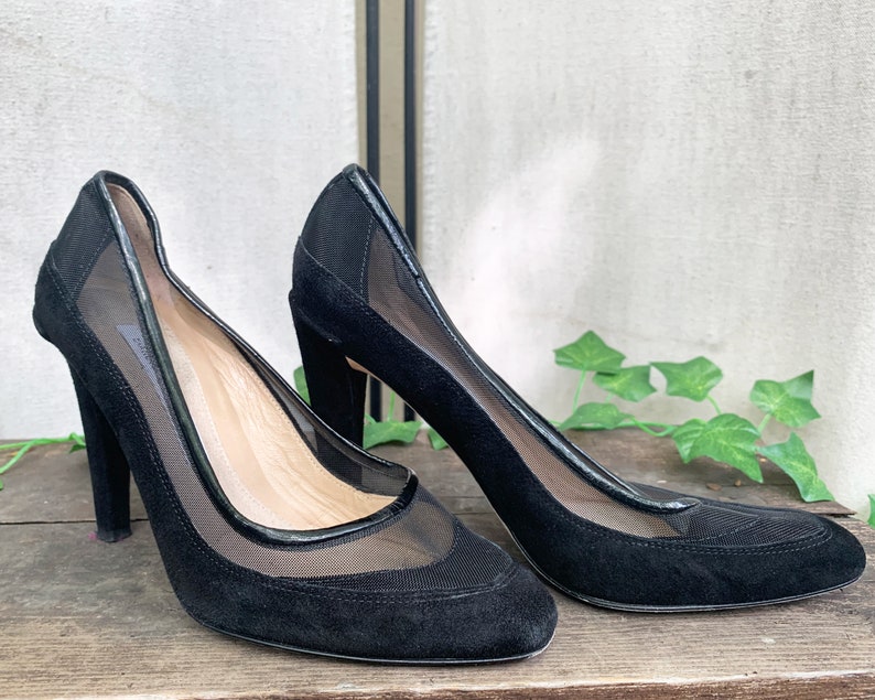 Vintage Inspired Diane Von Furstenberg DVF Black Suede Pumps, 6 1/2 image 1