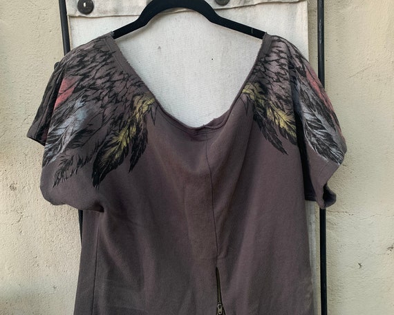 Vintage Inspired Brown Sweatshirt with Feather Sh… - image 9