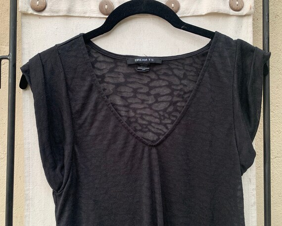 Lightweight Soft Black Patterned Short Sleeved Ra… - image 2