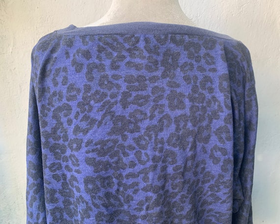 Vintage Inspired Blue Leopard Sweatshirt, M - image 5