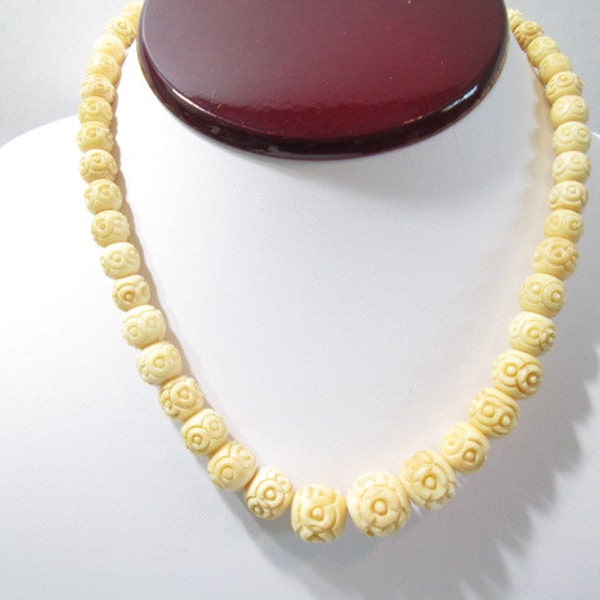 Carved Ox Bone Fancy Rosette Shape Beaded Necklace Vintage Graduated Style Beige Beads