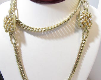 Lange Halskette Strang mit großen Kissen-Quadrat Kristall Stationen Vintage Dicke Gold-Ton