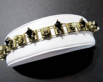 Pretty Rhinestone and Simulated Pearl Bracelet Brass Glass Tear Drop Shaped Black