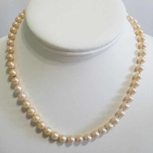 Creamy Beige Faux? Pearl Necklace Vintage Hand Knotted In Between Each Bead Classic