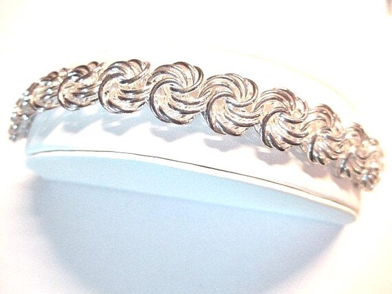 Bracelet Pretty Loop Link Stylish Silver Tone Met… - image 2