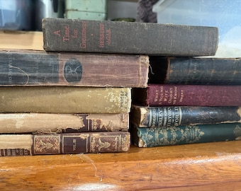 Libros antiguos, decoración y más.