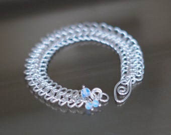 Verzilverde schakelarmband, armband met opaal maansteen