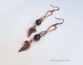 Koperen oorbellen met rhodoniet en jaspis, lange oorbellen in boho-stijl.