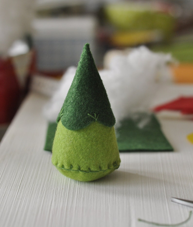 PDF tutorial Cone felt woodland Christmas felt ideas, fabric felt decoration DIY. winter tree ornament. EASY green, ecofriendly ornament image 8