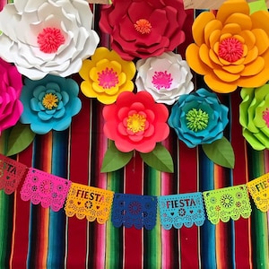 Mexican Fiesta Party Huge Paper Flowers, Party Décor, Fiesta Party Decor, Fiesta mexicana, Giant Paper Flowers, Flores de papel,