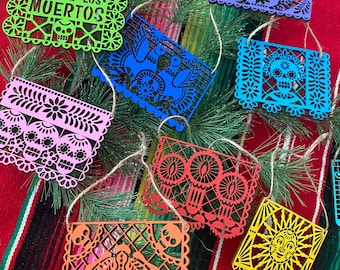 Mexican Christmas tree day of dead theme ornaments, wood papel picado ornaments, dia de Los muertos decor. Set of 9 wood ornaments